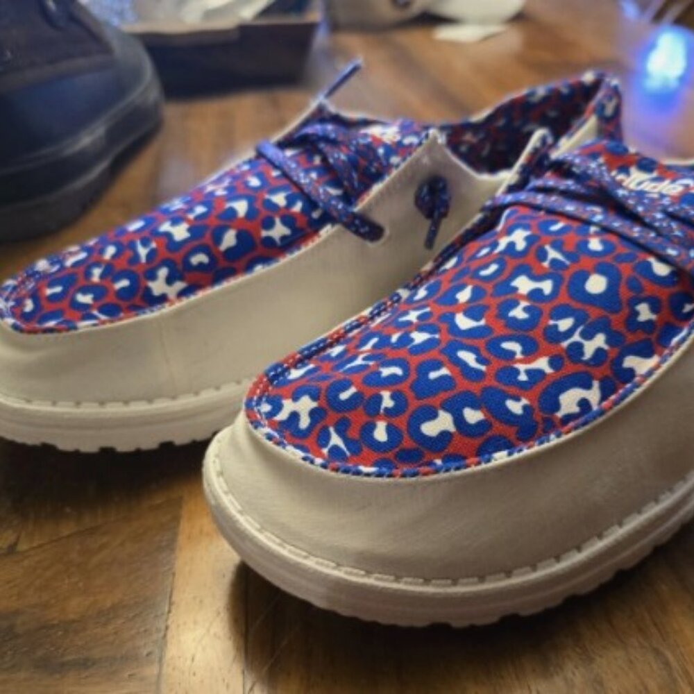 NWOT 10M Hey Dude Wendy Patriotic Leopard Print Women's Slip On Shoes